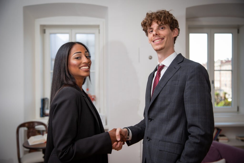 gestor administrativo en El Ejido gestor administrativo en El Ejido,Mustapha Ait Aabi gestor administrativo colegiado,gestoría con experiencia en El Ejido,servicios administrativos en Almería,gestoría profesional en El Ejido